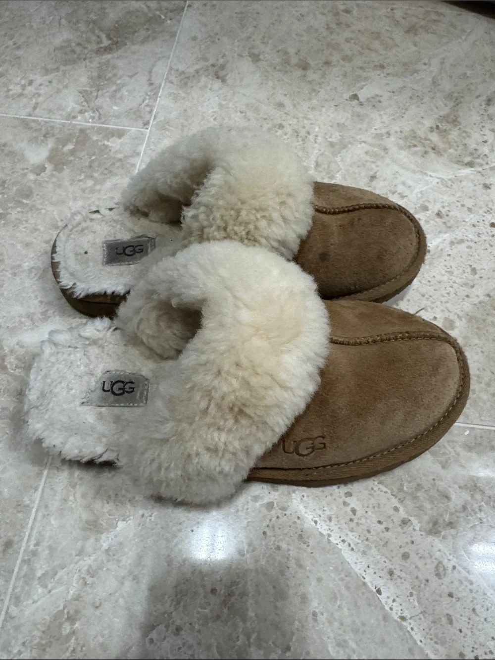 UGG Kids Chestnut Suede Slipper with Cream Shearling Cuff